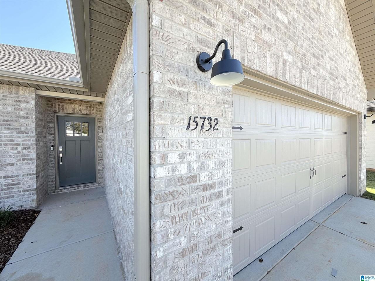 15732 Ruthie Lynn Dr - Photo 3 of 38