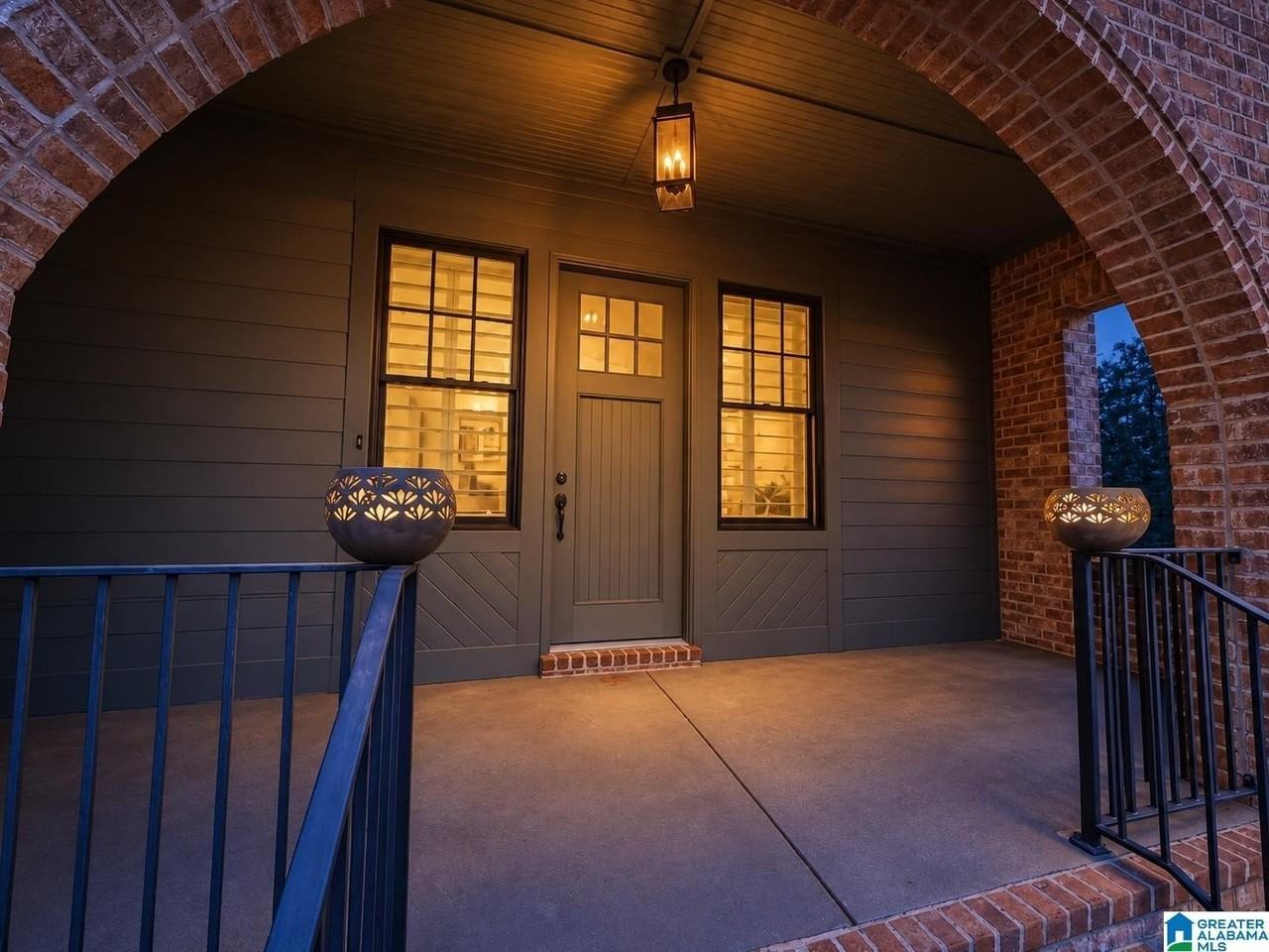 4668 Everlee Pkwy - Photo 2 of 26