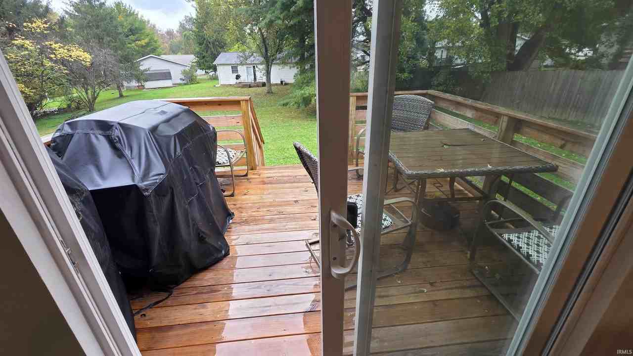 5927 Phyllis Ct - Photo 6 of 19