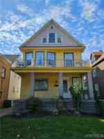 featured image of 455 Abbott Rd #UPPER
