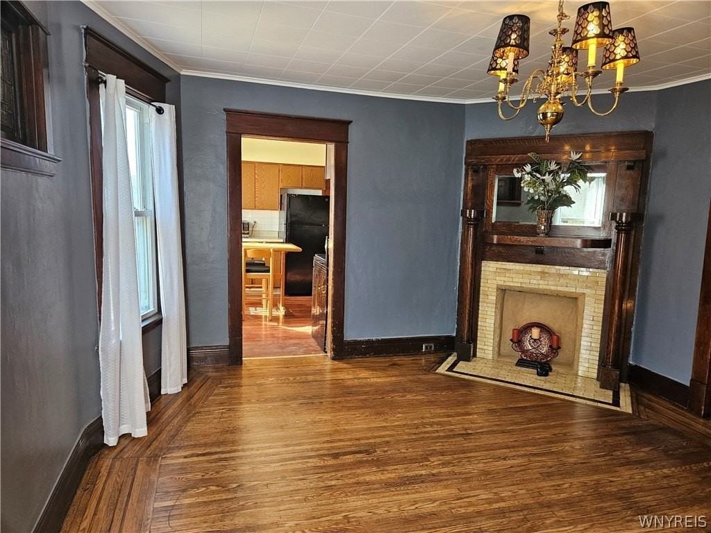 455 Abbott Rd - Photo 6 of 11