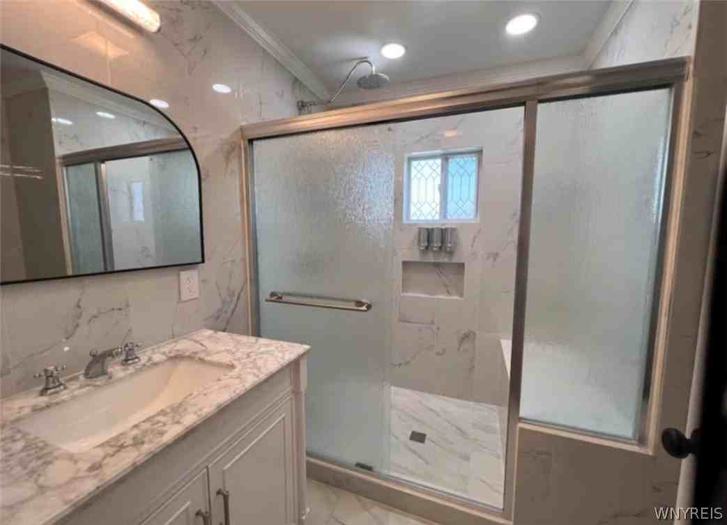 484 Grant St - Photo 6 of 14