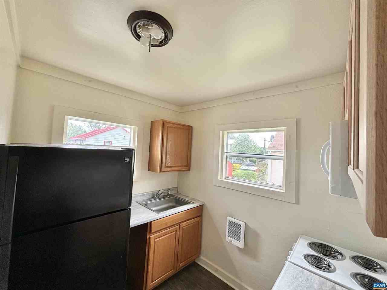 407 9th St Nw - Photo 3 of 19