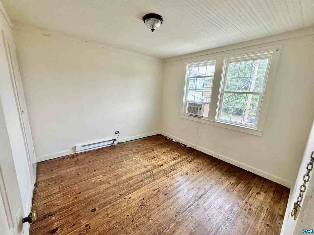 407 9th St Nw - Photo 4 of 19