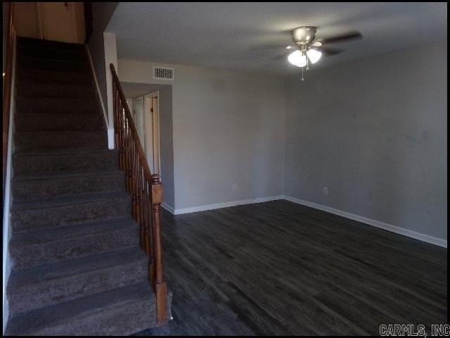 1805 Sanford Dr - Photo 4 of 24