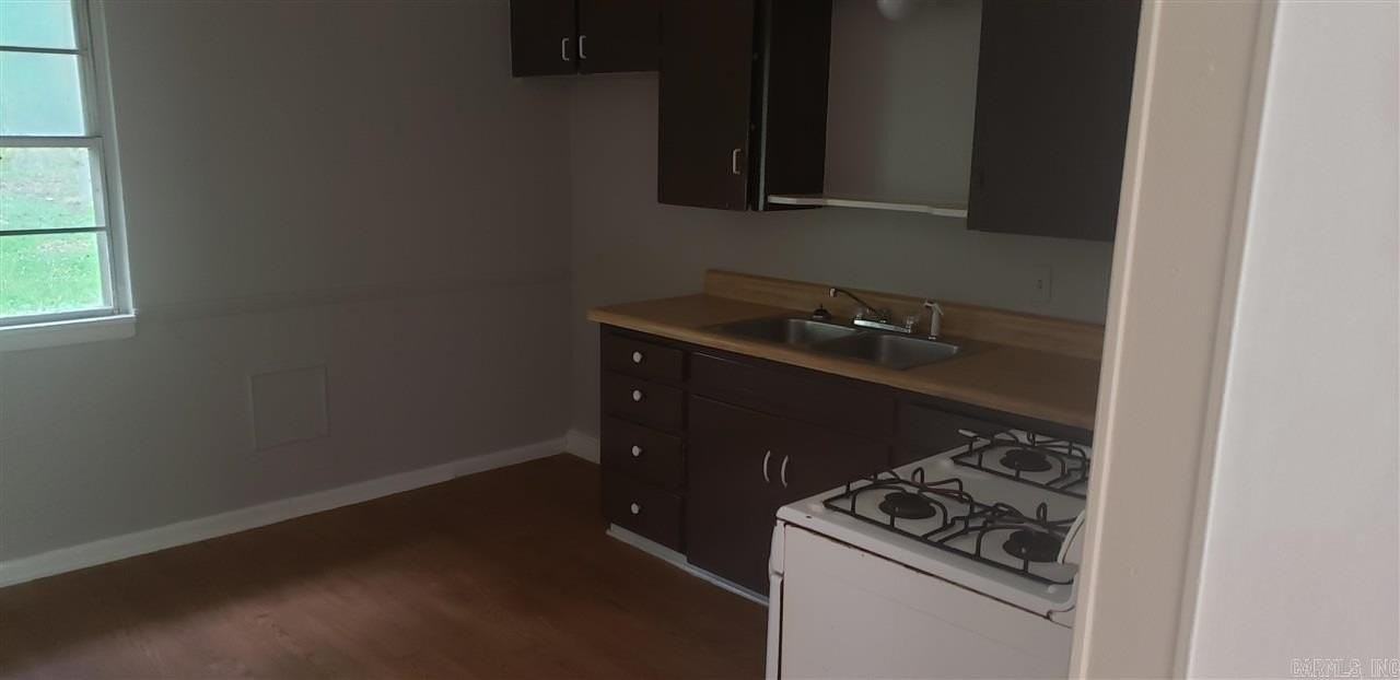48 Westminister Dr - Photo 2 of 6