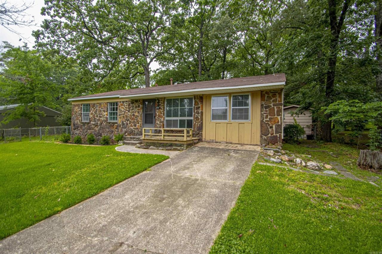 2932 Lakeside Dr - Photo 3 of 43
