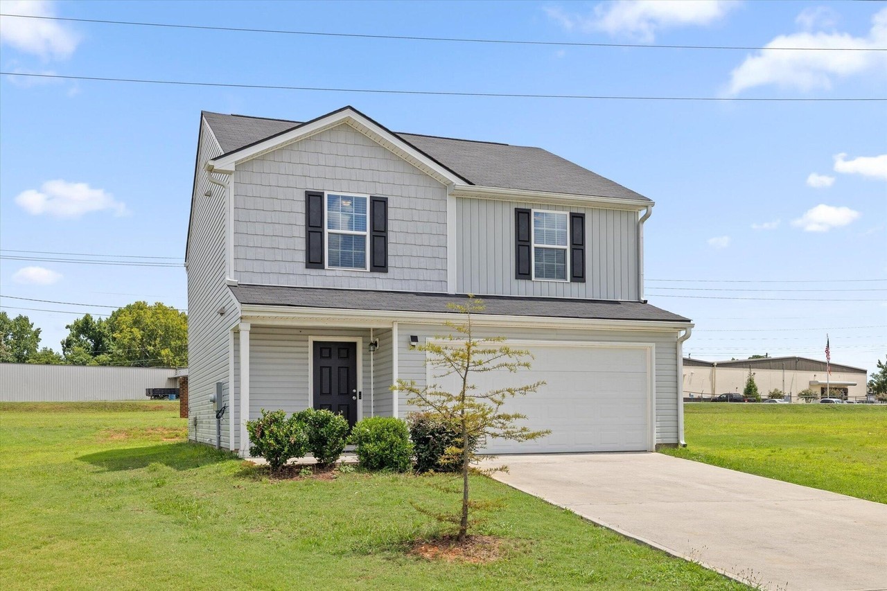 324 Middleton Ct - Photo 2 of 29
