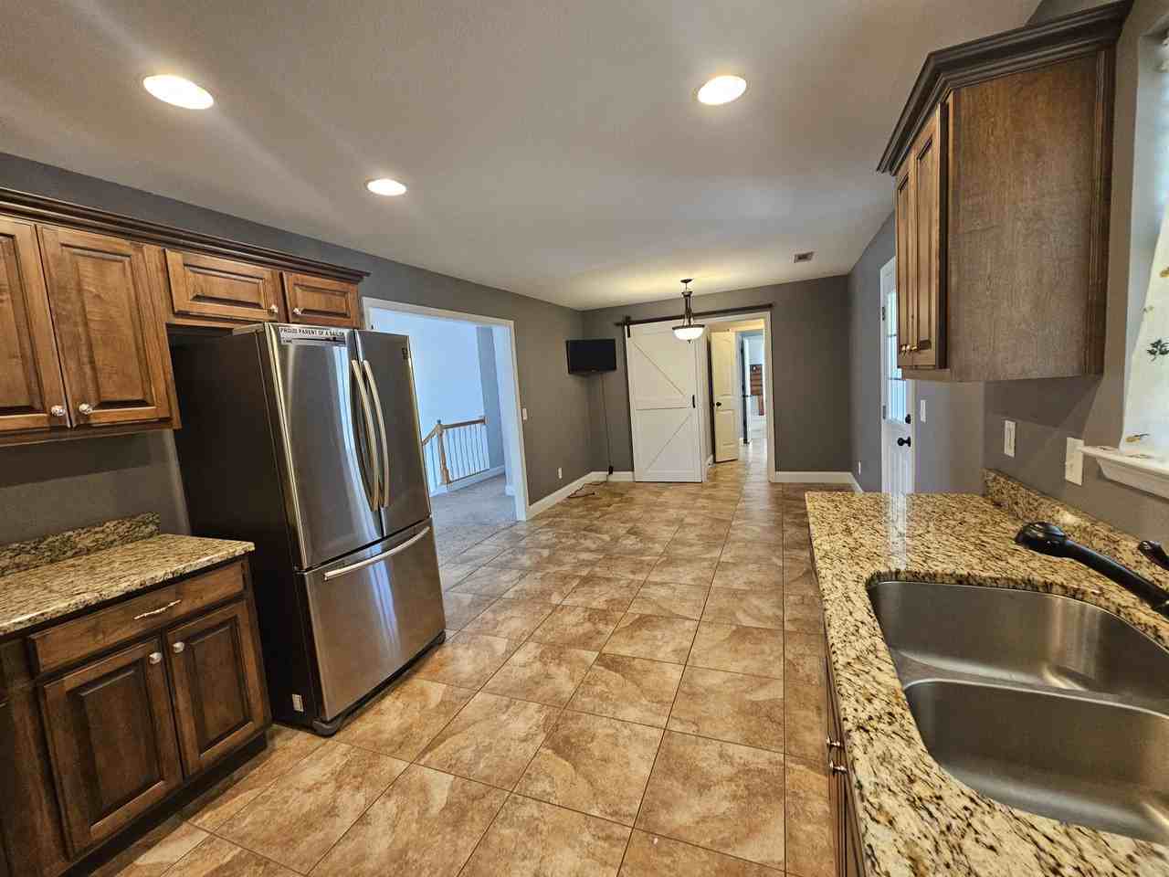 187 Willowbrook Dr - Photo 3 of 32