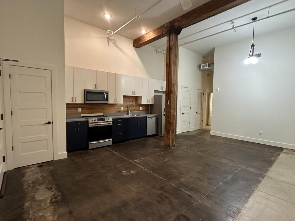 3717 2nd Ave #102 - Photo 4 of 7