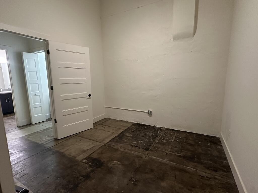 3717 2nd Ave #102 - Photo 5 of 7
