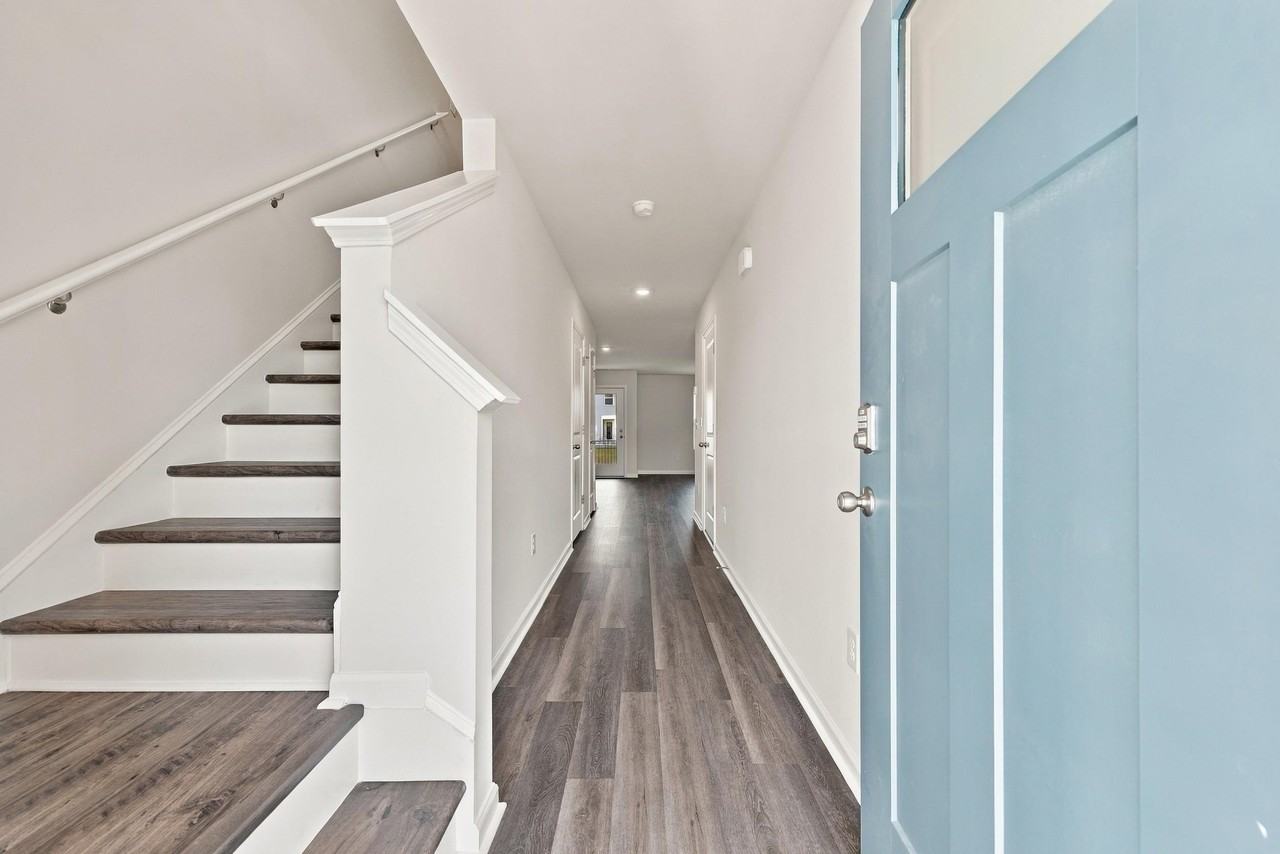 220 Bayou Loop - Photo 4 of 40