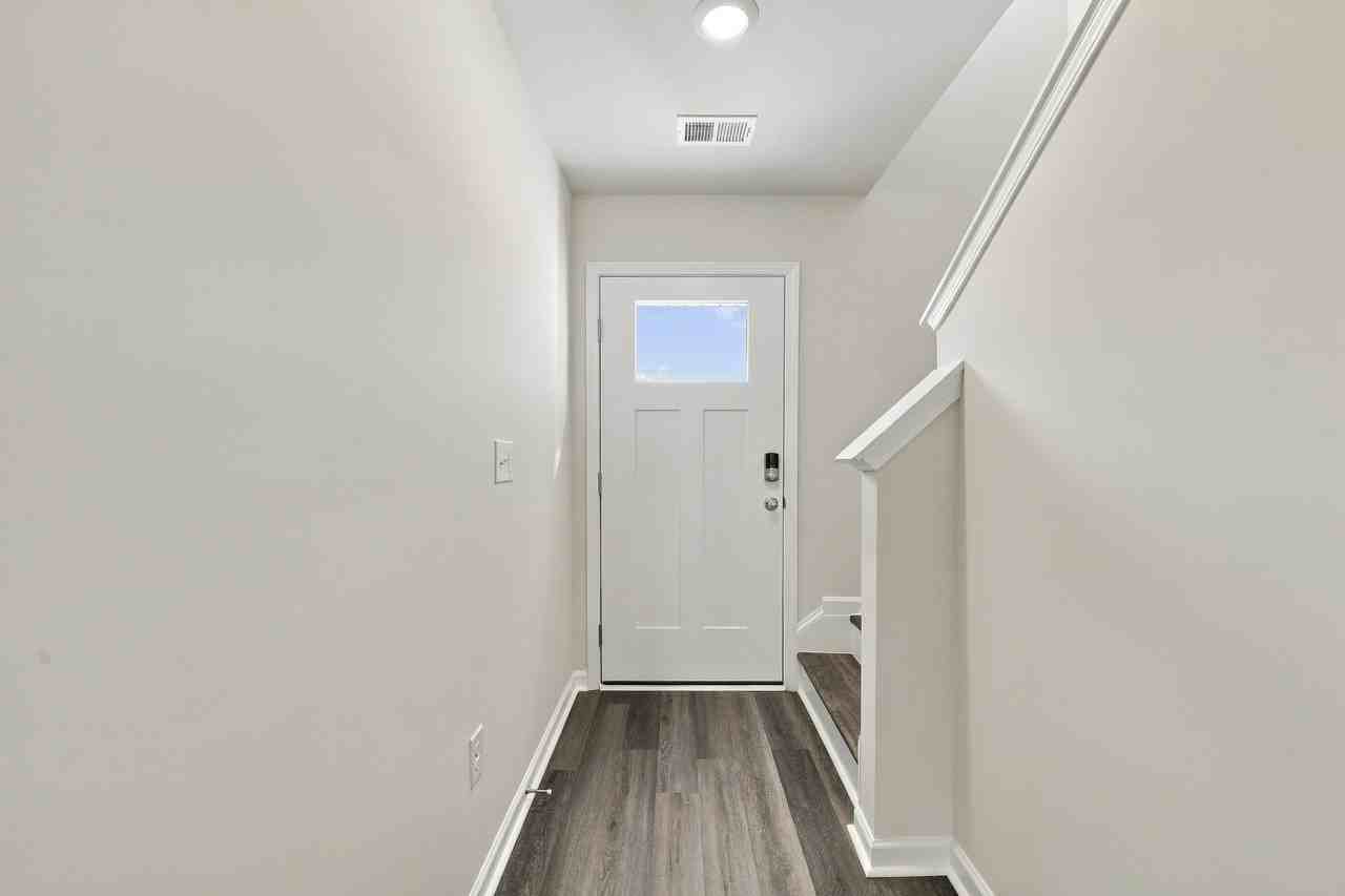 220 Bayou Loop - Photo 5 of 40
