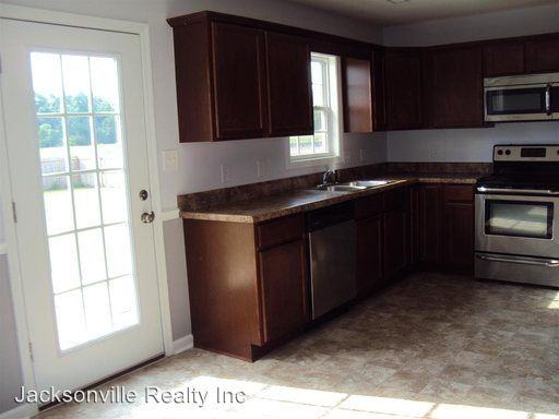 105 Heavens Ln - Photo 3 of 12