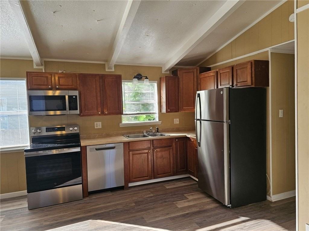 438 Claride St - Photo 3 of 6