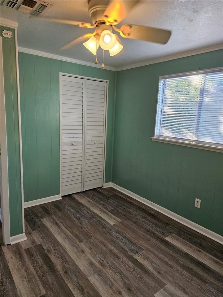 438 Claride St - Photo 6 of 6