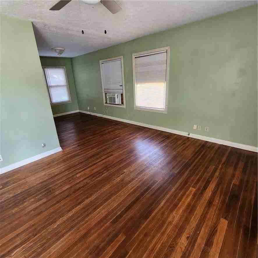 4429 Cherry St - Photo 2 of 10