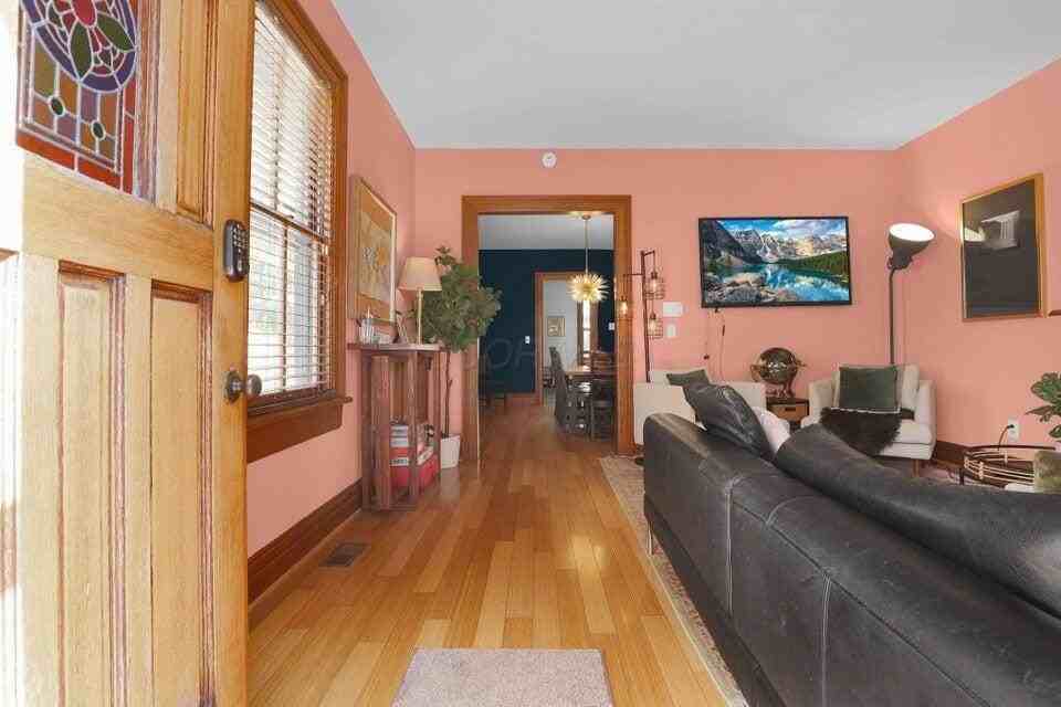 42 E Prescott St - Photo 3 of 23