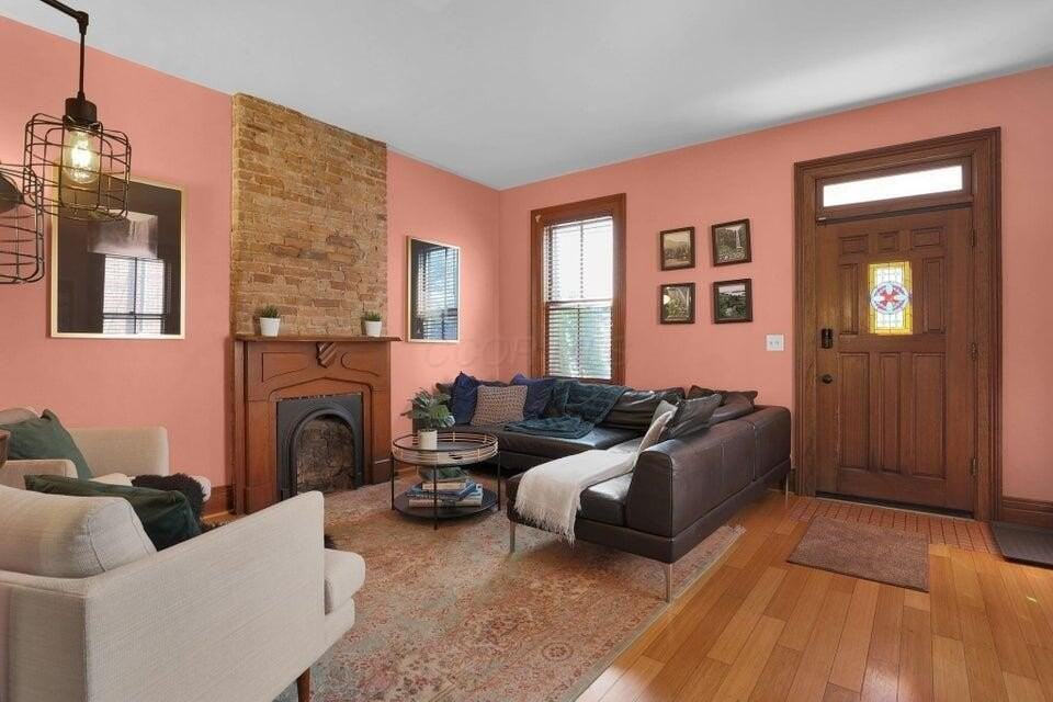42 E Prescott St - Photo 5 of 23