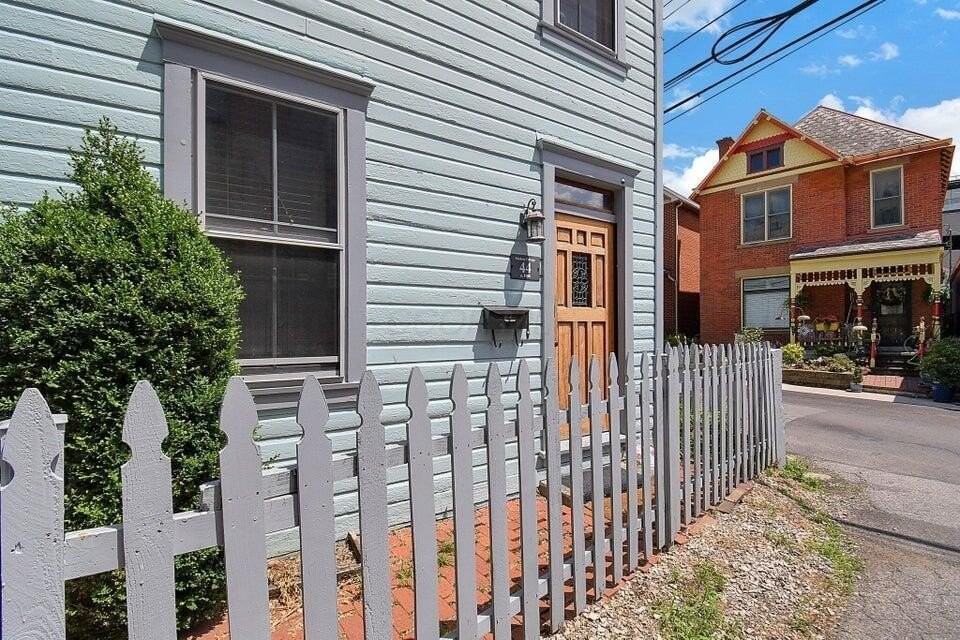 44 E Prescott St - Photo 3 of 24