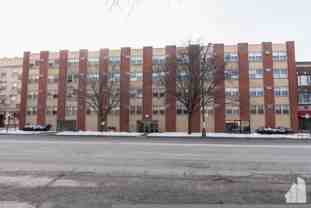 6830 N Sheridan Rd #463 - Photo 1 of 1