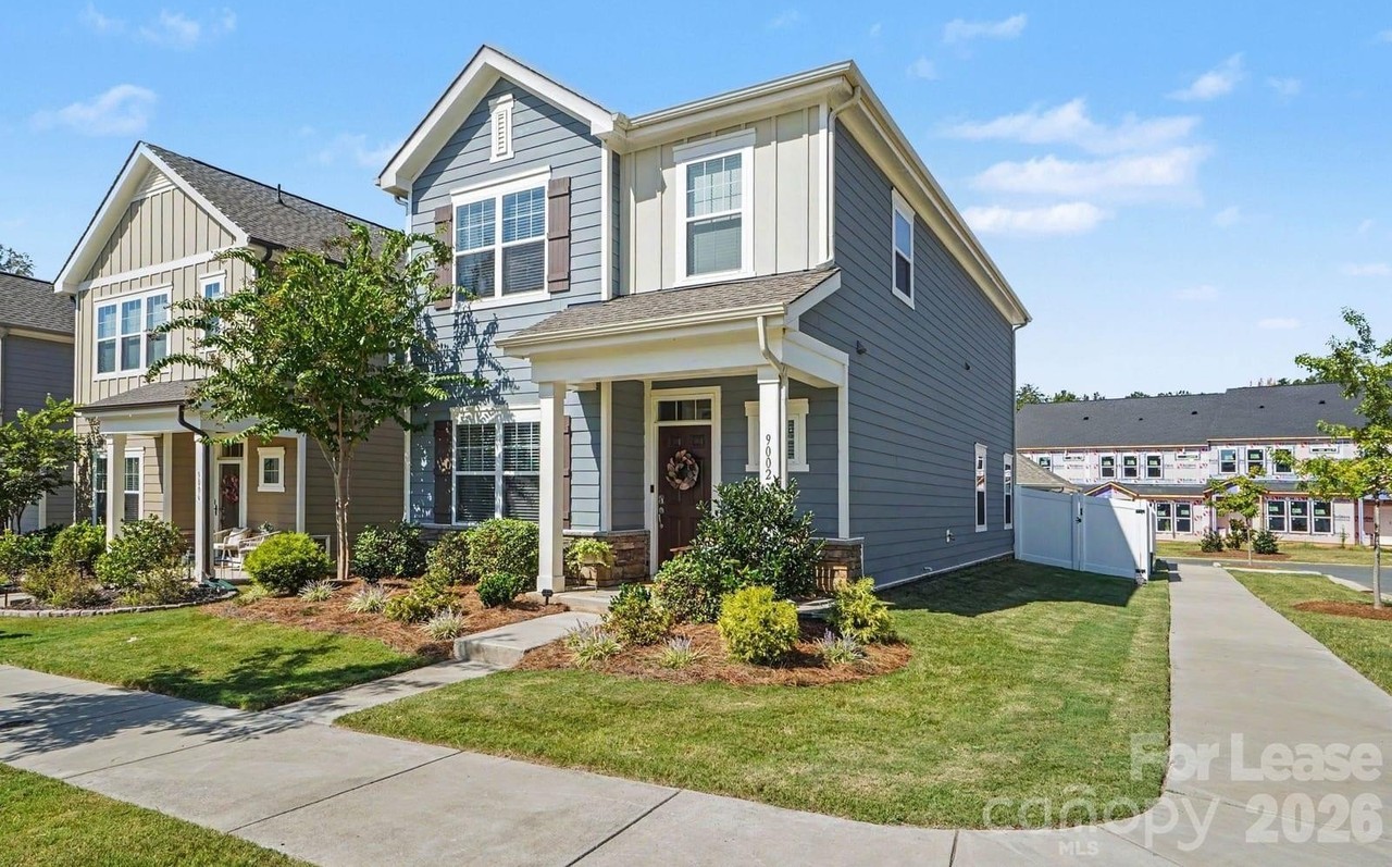 9002 Ramsford Ct - Photo 3 of 30
