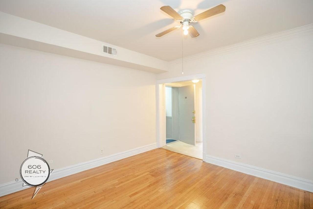 6254 S Western Ave #3I - Photo 5 of 16