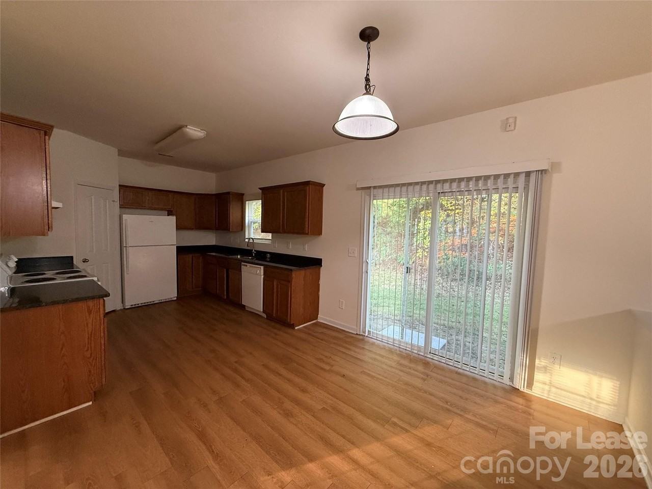 6734 Chieftain Dr - Photo 4 of 24