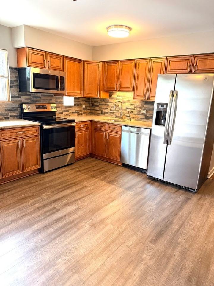 9 Scotdale Rd #4 - Photo 4 of 17