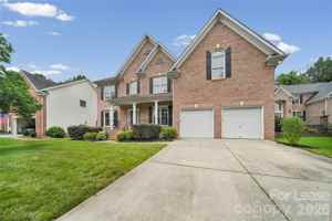 featured image of 13818 Ballantyne Meadows Dr