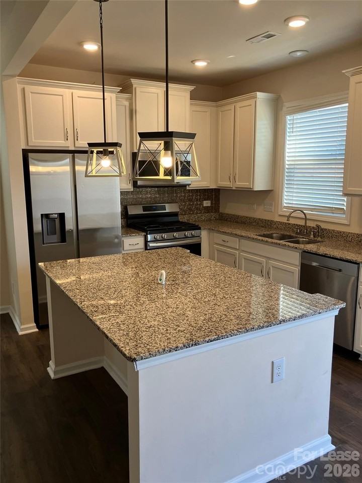 8145 Sheffield Dr - Photo 3 of 16