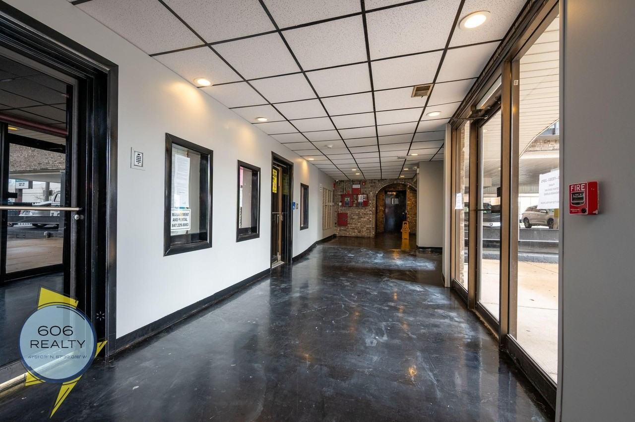 2300 N Harlem Ave #601 - Photo 4 of 12