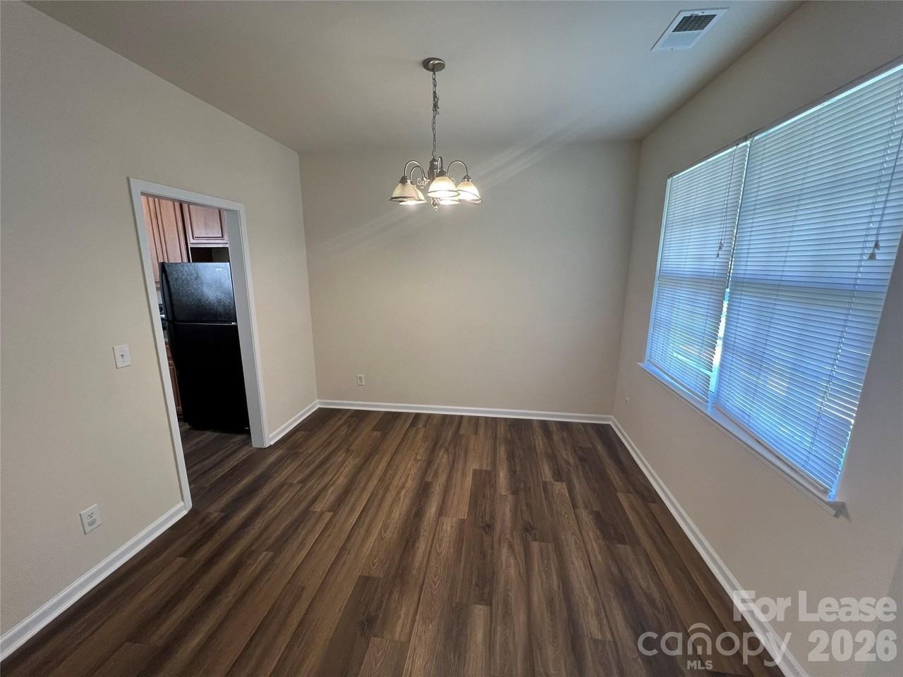 1018 Little Rock Ct - Photo 3 of 18
