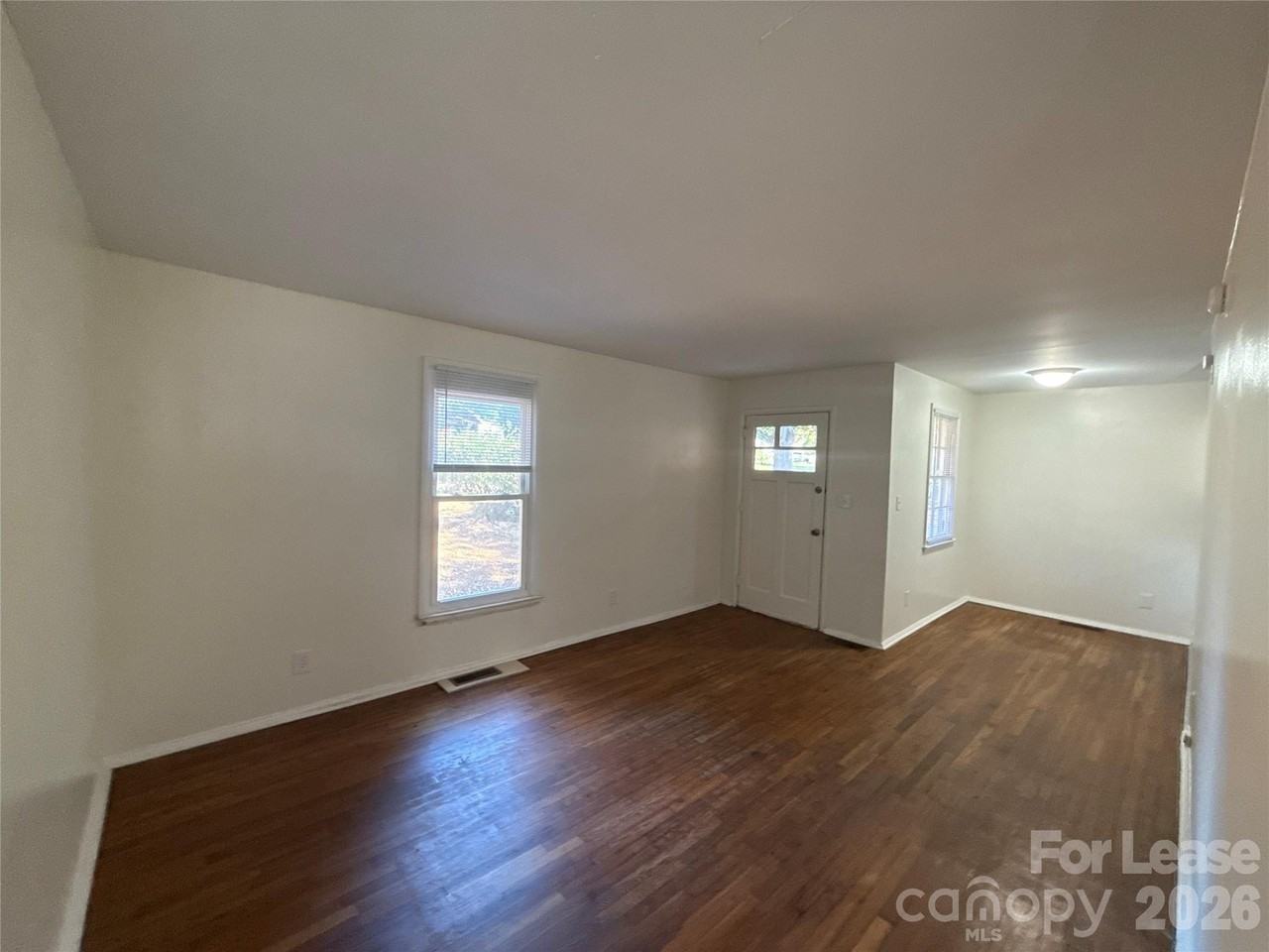 5135 Grapevine Dr - Photo 2 of 14