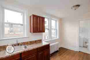 5011 W Cermak Rd #14 - Photo 1 of 1