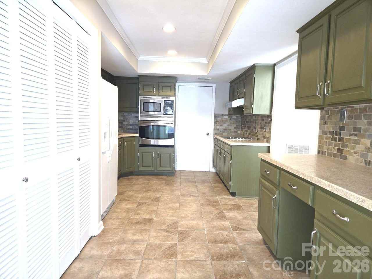 4236 Burning Tree Dr - Photo 3 of 20