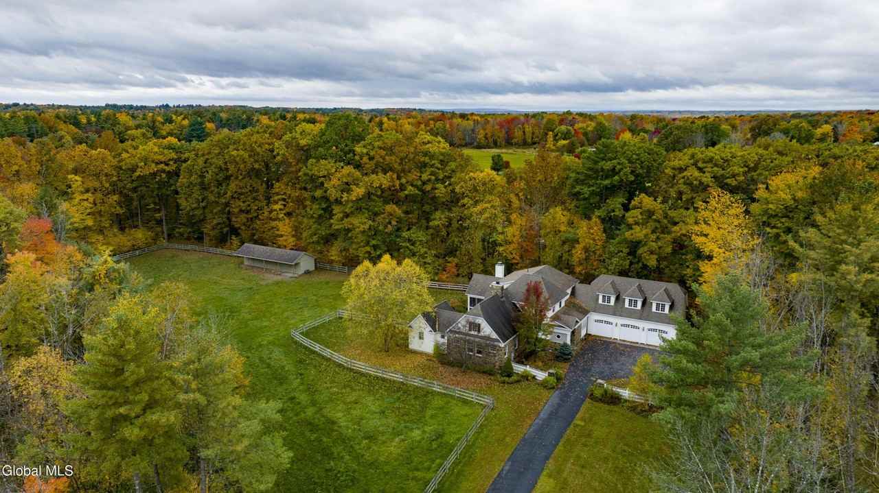15 Saratoga Farm Rd - Photo 2 of 50