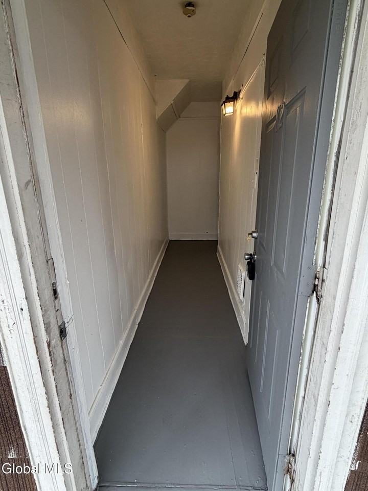 82 Robinson St #1 - Photo 2 of 12