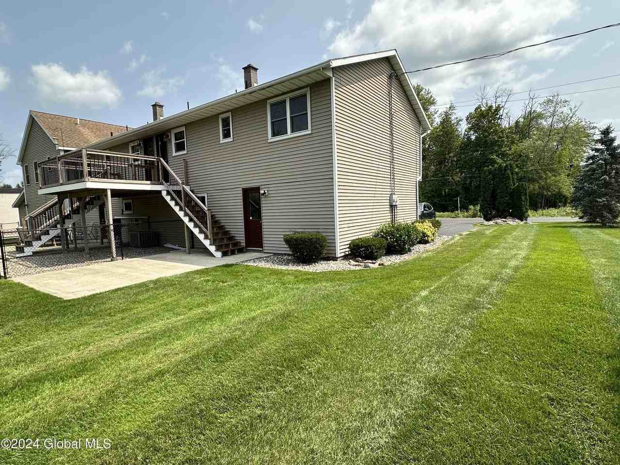 3911 Albany St - Photo 2 of 16