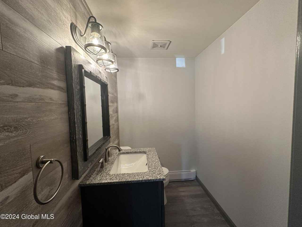 3911 Albany St - Photo 6 of 16