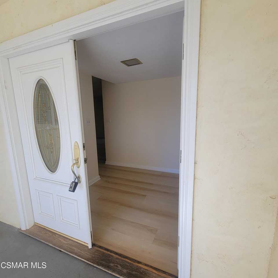 2117 Samson Ave - Photo 3 of 41