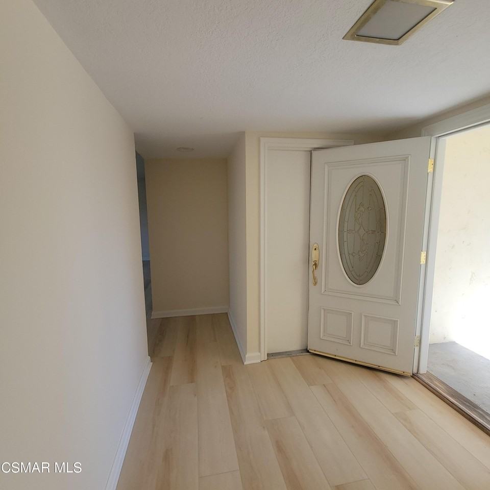 2117 Samson Ave - Photo 4 of 41
