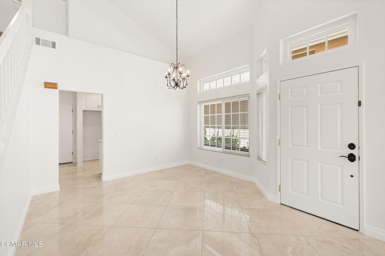 4839 La Vella Dr - Photo 4 of 27
