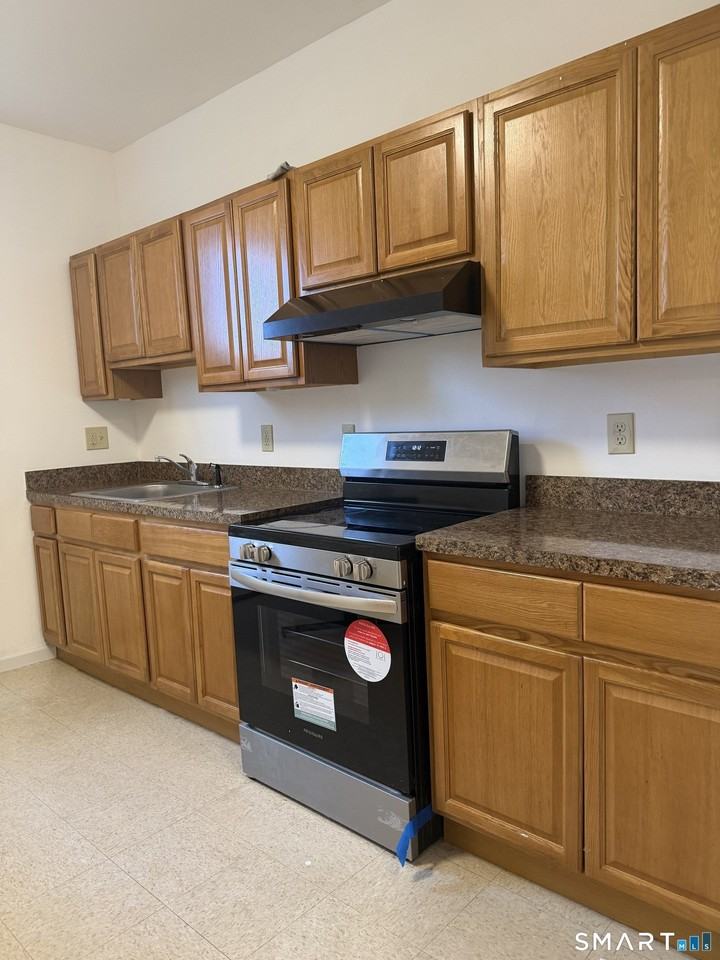 1608 Broad St #1 - Photo 5 of 10