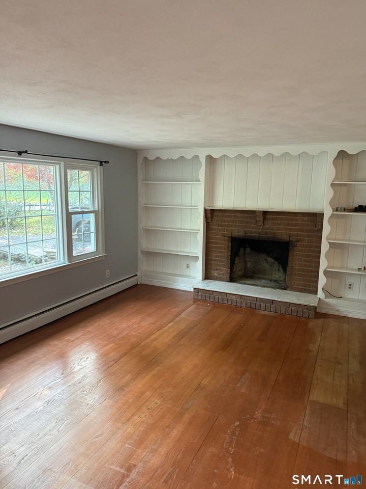 10 Bur Del Dr - Photo 3 of 9