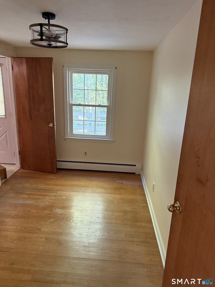 10 Bur Del Dr - Photo 4 of 9