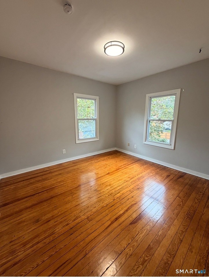 118 Union Ave #2 - Photo 3 of 6