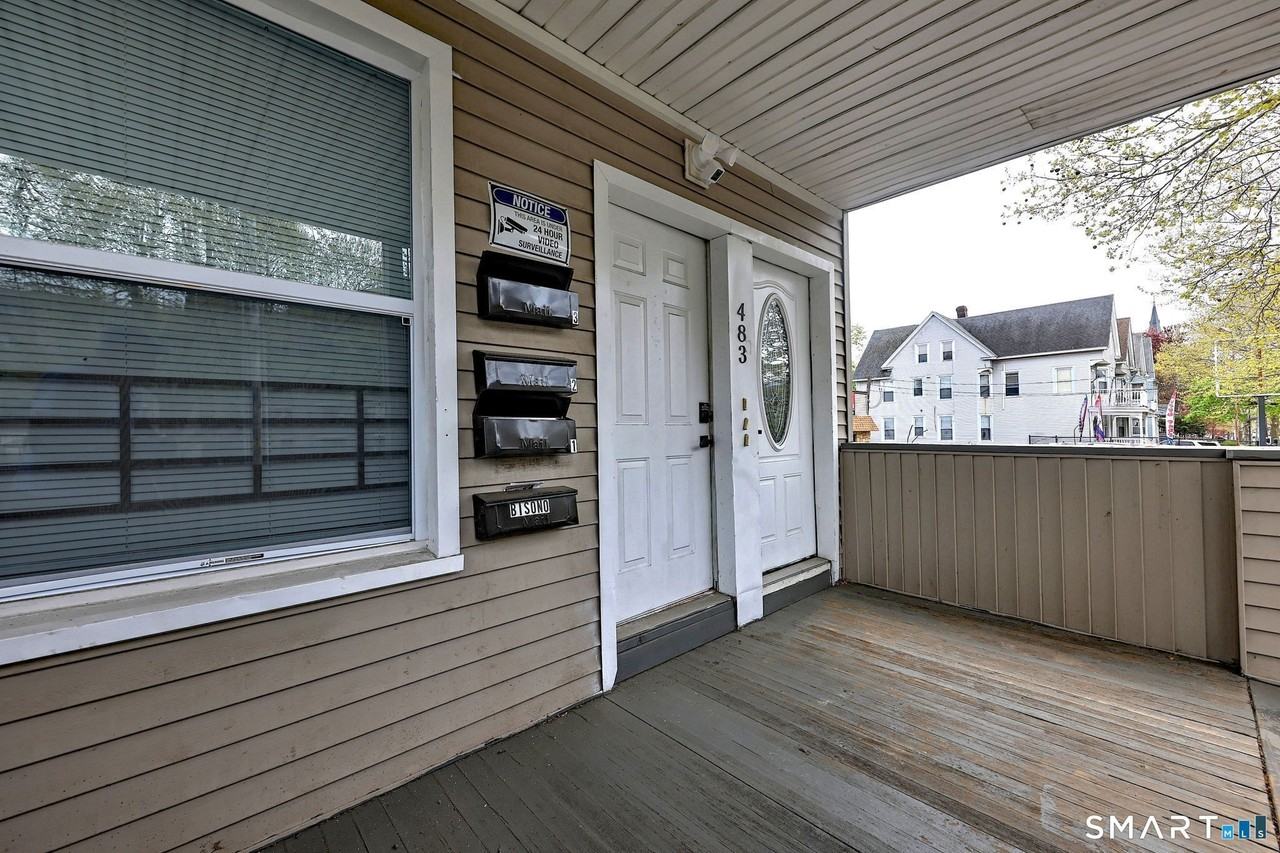 483 Ferry St #1 - Photo 2 of 33