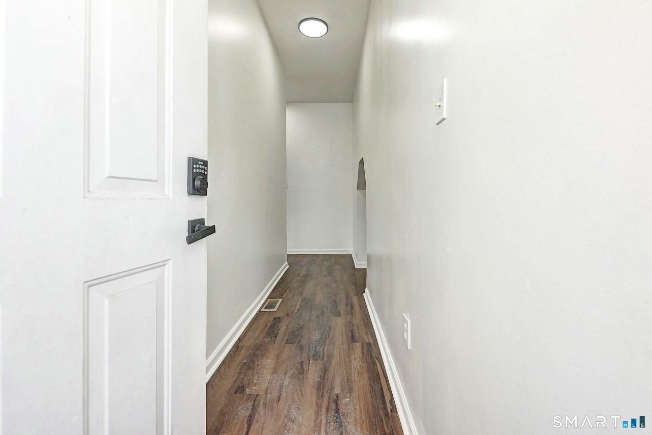 483 Ferry St #1 - Photo 3 of 33