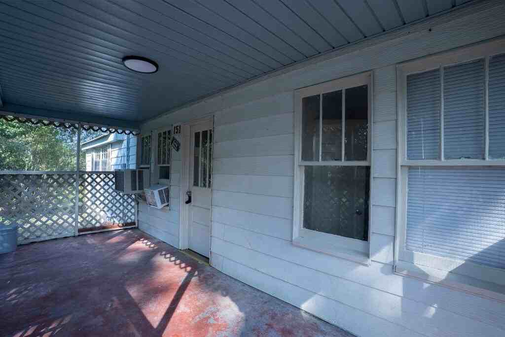 151 Valley Point Dr Se - Photo 3 of 14